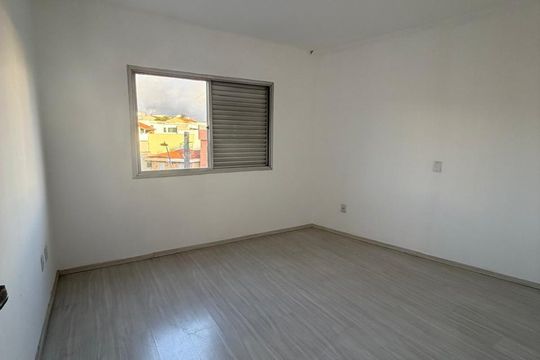 Quarto 1 de apartamento para alugar com 2 quartos, 60m² em Vila Pires, Santo André
