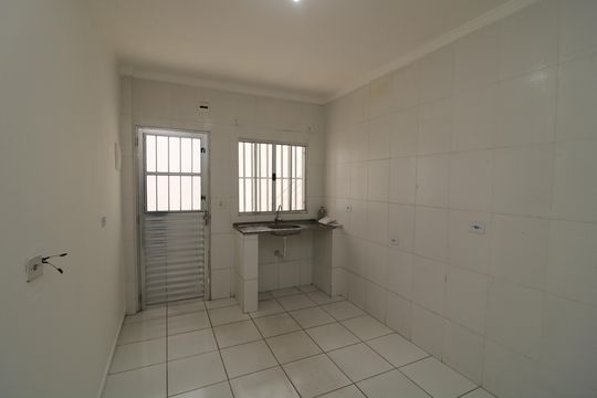 Casa para alugar com 1 quarto, 32m² em Vila Margarida, São Paulo