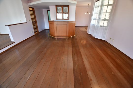 Apartamento à venda com 3 quartos, 196m² em Cambuí, Campinas