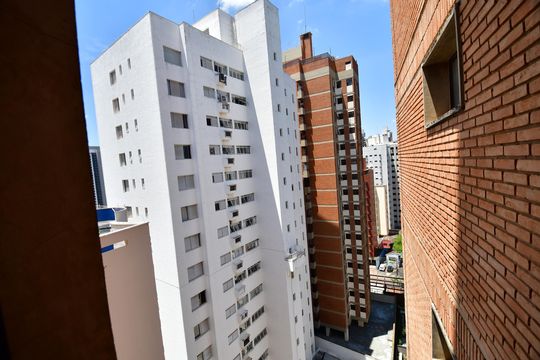 Apartamento à venda com 3 quartos, 196m² em Cambuí, Campinas