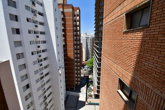 Apartamento à venda com 3 quartos, 196m² em Cambuí, Campinas