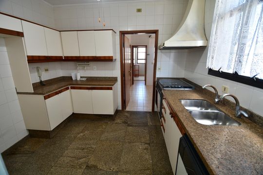 Apartamento à venda com 3 quartos, 196m² em Cambuí, Campinas
