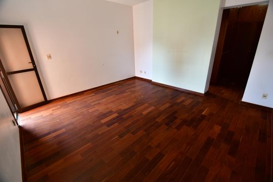 Apartamento à venda com 3 quartos, 196m² em Cambuí, Campinas