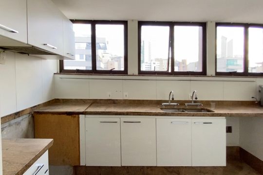 Cozinha de apartamento à venda com 4 quartos, 354m² em Serra, Belo Horizonte