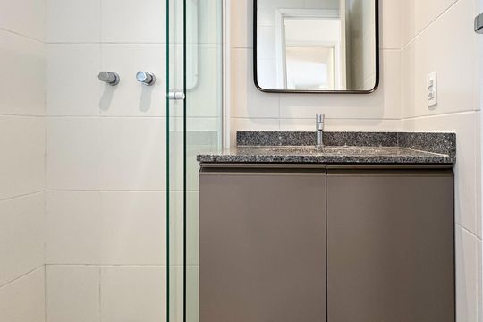 Banheiro - Suíte  de apartamento para alugar com 2 quartos, 57m² em Jardim Valdibia, São Bernardo do Campo