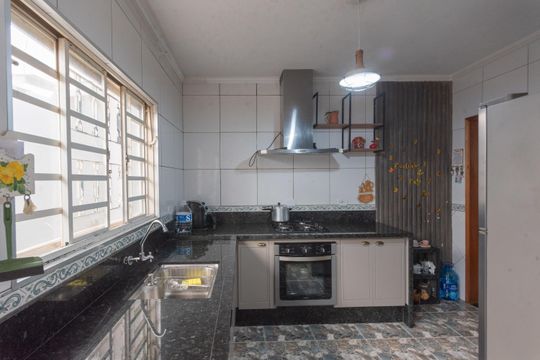 Cozinha de casa para alugar com 3 quartos, 120m² em Vila Aeroporto, Campinas