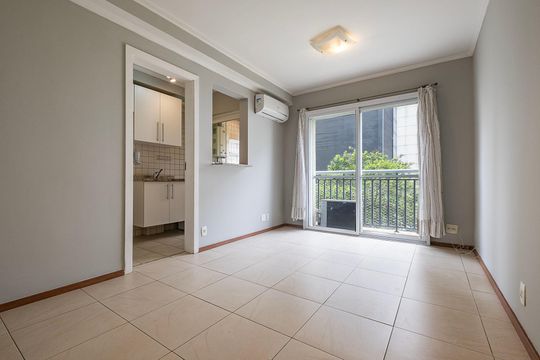 Sala/Cozinha de apartamento à venda com 2 quartos, 56m² em Jardim Paulista, São Paulo