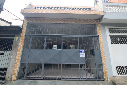 Fachada de casa à venda com 3 quartos, 169m² em Jardim Guanabara, São Paulo