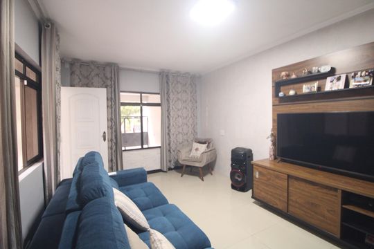 Sala de casa à venda com 3 quartos, 169m² em Jardim Guanabara, São Paulo
