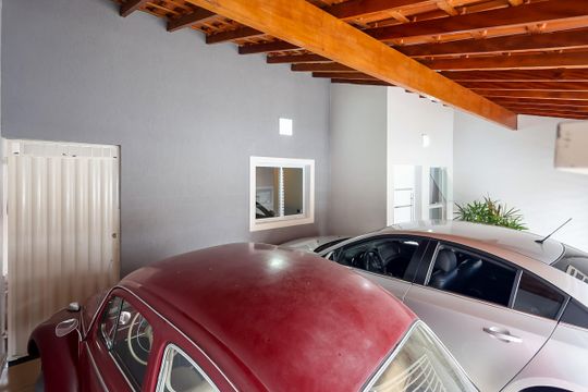 Garagem de casa à venda com 3 quartos, 120m² em Jardim Portal do Sol, Indaiatuba
