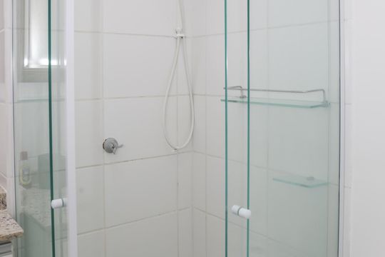 Banheiro de apartamento para alugar com 1 quarto, 29m² em Água Branca, São Paulo