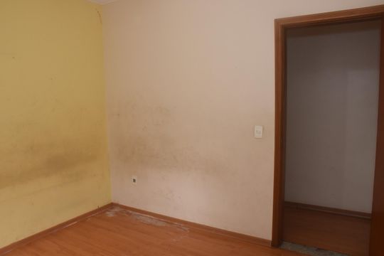 Quardo 2 de casa para alugar com 3 quartos, 318m² em Vila California, São Paulo