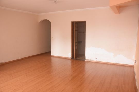 Quarto 1 de casa para alugar com 3 quartos, 318m² em Vila California, São Paulo