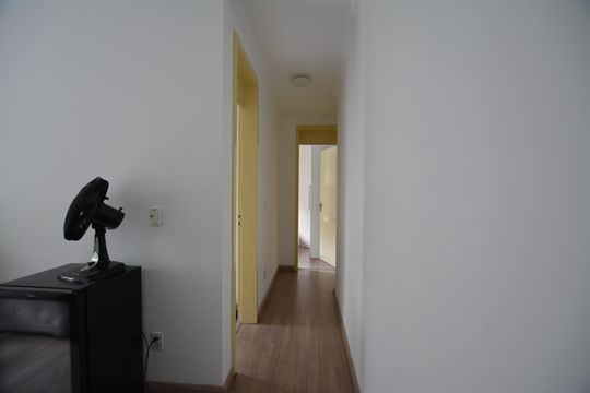 CORREDOR de apartamento à venda com 2 quartos, 55m² em Jardim das Vertentes, São Paulo