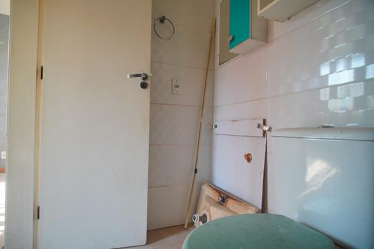 Banheiro de apartamento para alugar com 2 quartos, 49m² em Centro, Sapucaia do Sul