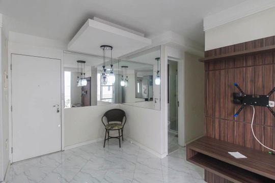 Sala de apartamento para alugar com 2 quartos, 45m² em Jardim Vila Formosa, São Paulo
