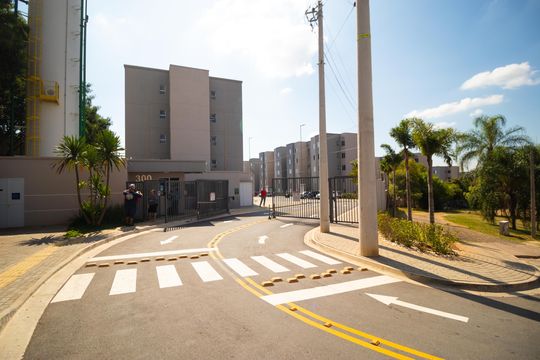 Fachada de apartamento para alugar com 2 quartos, 44m² em Jardim São Gabriel, Campinas