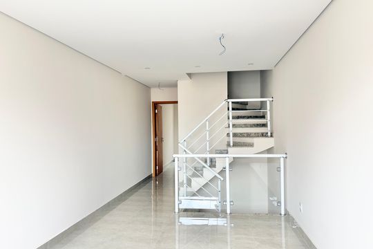 Casa à venda com 2 quartos, 120m² em Vila Carolina, São Paulo