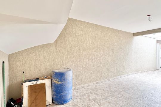 Garagem de casa à venda com 2 quartos, 120m² em Vila Carolina, São Paulo