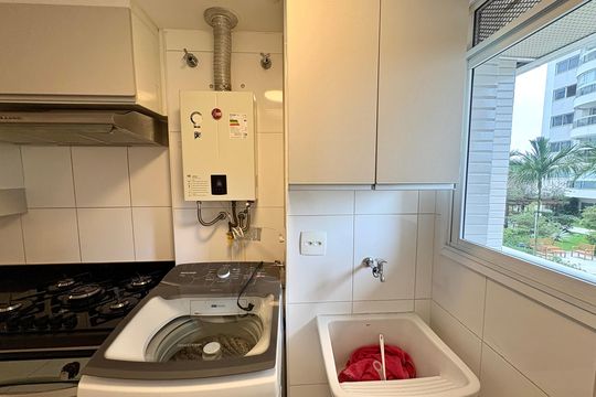 Área de Serviço de apartamento para alugar com 2 quartos, 98m² em Barra Olímpica, Rio de Janeiro