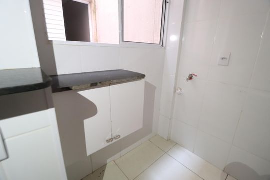 Cozinha e Área de Serviço de apartamento para alugar com 2 quartos, 65m² em Granada, Uberlândia