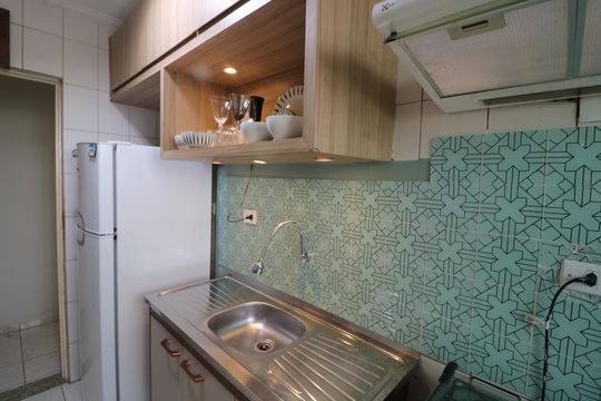 Cozinha de apartamento à venda com 2 quartos, 60m² em Vila Ivone, São Paulo