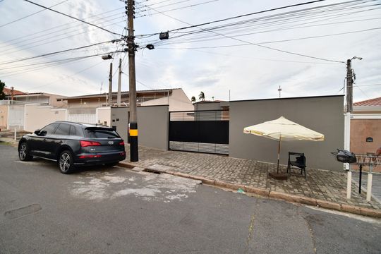 Fachada de kitnet/studio para alugar com 1 quarto, 25m² em Parque São Quirino, Campinas