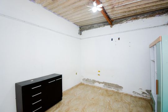 Quarto de casa para alugar com 1 quarto, 70m² em Jardim Normandia, Guarulhos