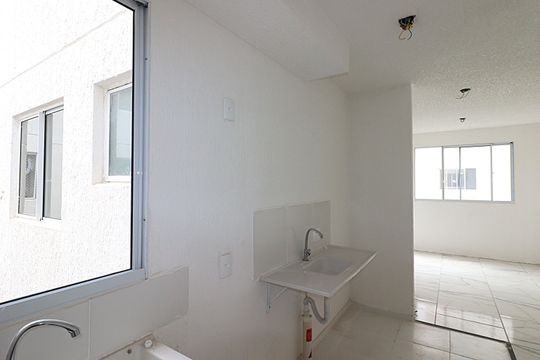 Cozinha de apartamento para alugar com 2 quartos, 40m² em Santa Rosa de Lima, Porto Alegre