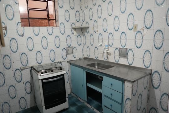 Cozinha de casa para alugar com 2 quartos, 50m² em Madre Gertrudes, Belo Horizonte