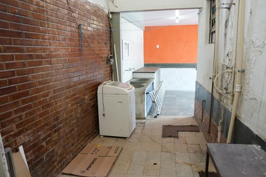 Área de serviço de casa para alugar com 2 quartos, 50m² em Madre Gertrudes, Belo Horizonte