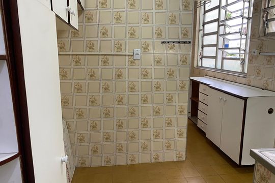 Cozinha de apartamento para alugar com 2 quartos, 45m² em Parada de Lucas, Rio de Janeiro