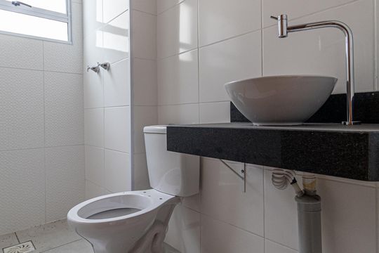 Banheiro de apartamento à venda com 2 quartos, 42m² em Jardim Cibele, São Paulo