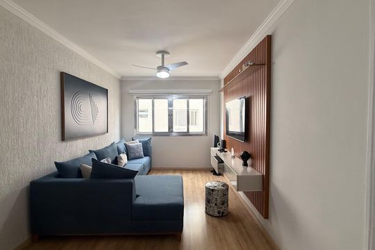 Apartamento para alugar com 3 quartos, 90m² em Jardim Praiano, Guarujá