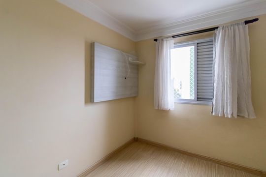 Quarto 1 de apartamento para alugar com 2 quartos, 54m² em Jardim Bom Clima, Guarulhos