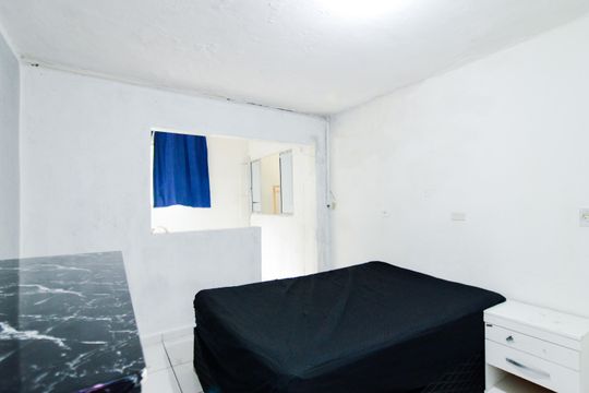 Quarto 1 de casa para alugar com 2 quartos, 50m² em Vila Maricy, Guarulhos