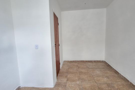 Quarto 1  de casa à venda com 3 quartos, 75m² em Bonsucesso, Rio de Janeiro