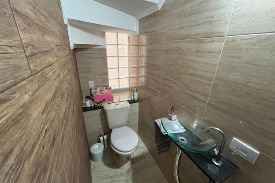 Lavabo de casa à venda com 4 quartos, 200m² em Vila Mangalot, São Paulo