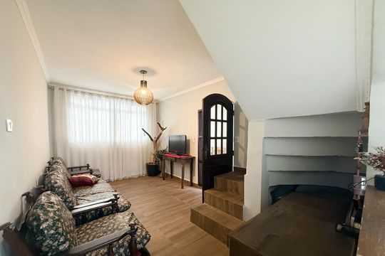 Casa à venda com 4 quartos, 200m² em Parque Nações Unidas, São Paulo