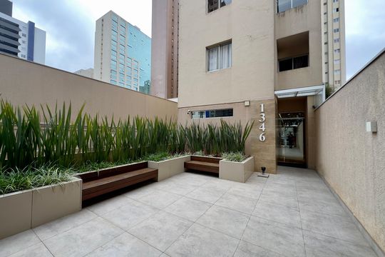 Jardim de apartamento para alugar com 2 quartos, 47m² em Champagnat, Curitiba
