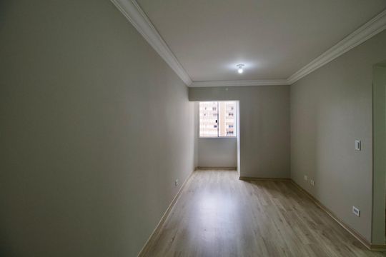 Apartamento para alugar com 2 quartos, 47m² em Champagnat, Curitiba