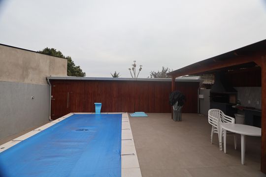 Área comum - Piscina de casa à venda com 5 quartos, 600m² em Olaria, Canoas