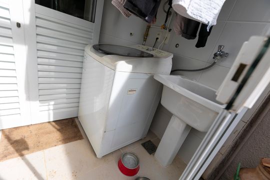 ÁREA DE SERVIÇO de casa de condomínio à venda com 3 quartos, 160m² em Chácara São Rafael, Campinas