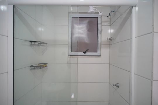 Banheiro de apartamento para alugar com 2 quartos, 43m² em Canudos, Novo Hamburgo