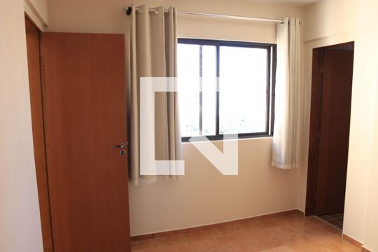 Suíte de apartamento para alugar com 1 quarto, 40m² em Centro, Goiânia