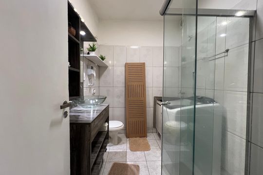 Banheiro de apartamento para alugar com 1 quarto, 54m² em Bela Vista, São Paulo