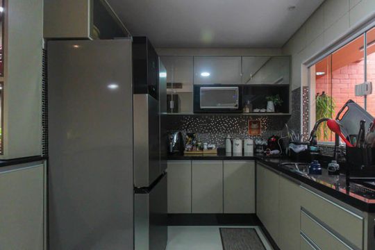 Cozinha de casa para alugar com 2 quartos, 110m² em Vila Bancaria, São Paulo