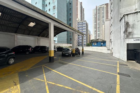 Garagem de apartamento para alugar com 1 quarto, 59m² em Centro, São Vicente