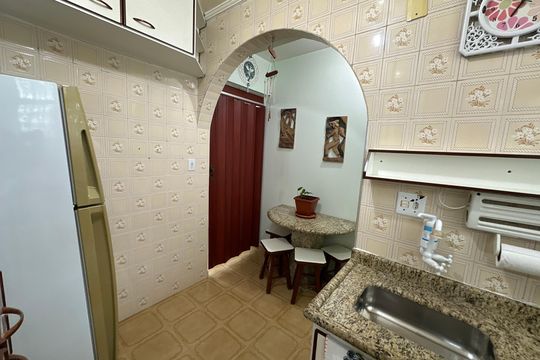 Cozinha de apartamento para alugar com 1 quarto, 59m² em Centro, São Vicente