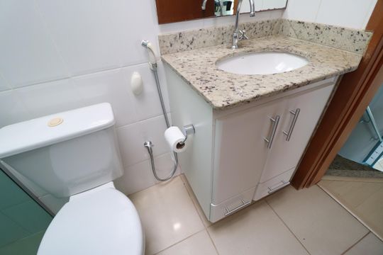 Banheiro da Cobertura de apartamento para alugar com 3 quartos, 117m² em Saraiva, Uberlândia